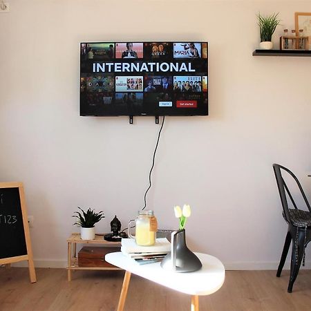 Entire Serviced Apartment With A Beautiful View Тирана Экстерьер фото