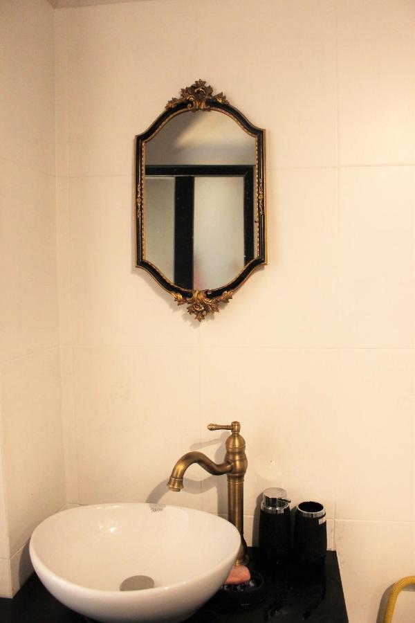 Entire Serviced Apartment With A Beautiful View Тирана Экстерьер фото