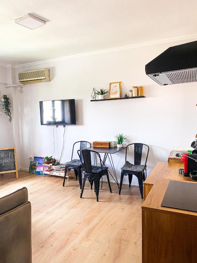 Entire Serviced Apartment With A Beautiful View Тирана Экстерьер фото