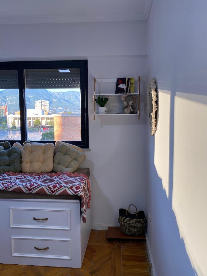 Entire Serviced Apartment With A Beautiful View Тирана Экстерьер фото