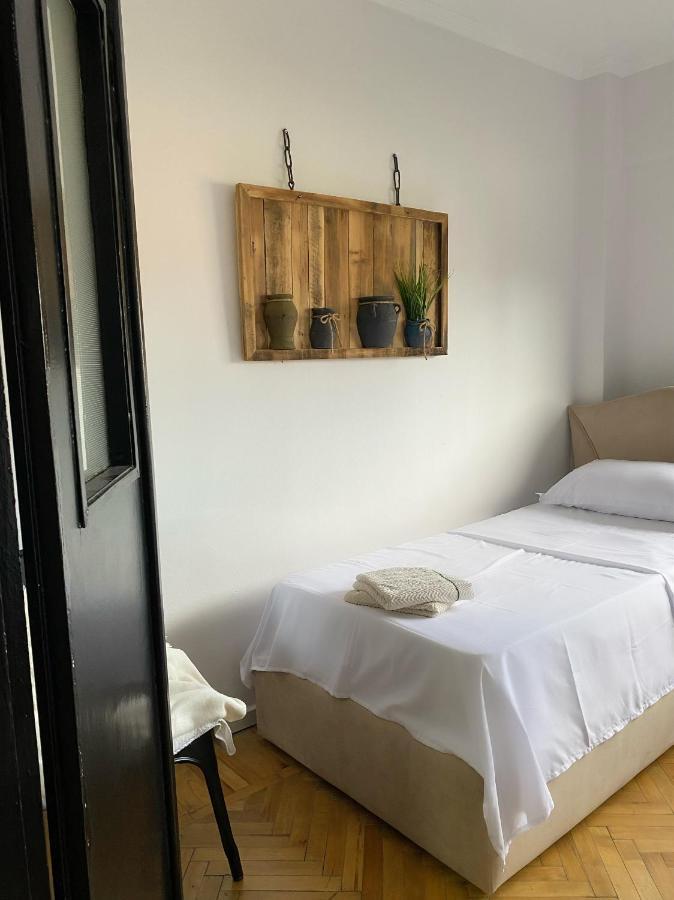 Entire Serviced Apartment With A Beautiful View Тирана Экстерьер фото